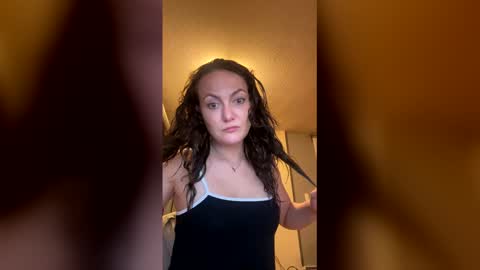 sexybriiiixoxox online show from 05/04/26, 12:50