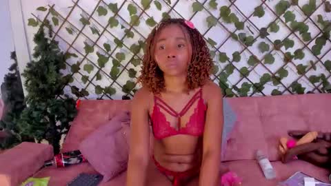 sofia online show from 10/22/25, 12:16