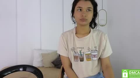 chanell and yina online show from 11/21/25, 01:10