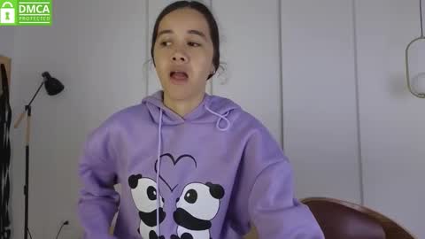 chanell and yina online show from 03/28/26, 01:22