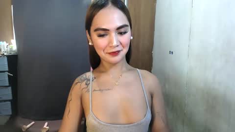 Snapshot of sexycheskax18 chatting on 05/18/26, 04:07 pretty Cheska online show from 05/18/26, 04:07