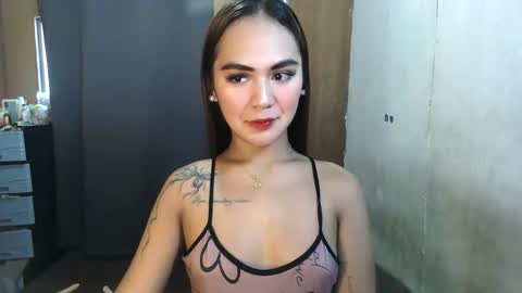 Snapshot of sexycheskax18 chatting on 05/19/26, 06:42 pretty Cheska online show from 05/19/26, 06:42