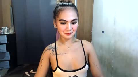 Snapshot of sexycheskax18 chatting on 05/22/26, 04:12 pretty Cheska online show from 05/22/26, 04:12
