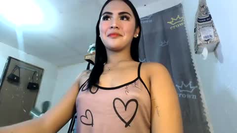 Snapshot of sexycheskax18 chatting on 07/15/26, 05:56 pretty Cheska online show from 07/15/26, 05:56