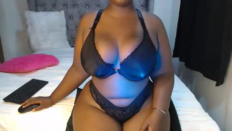 Snapshot of sexychocco_ chatting on 12/04/25, 06:12 sexychocco online show from 12/04/25, 06:12