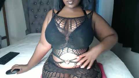 Snapshot of sexychocco_ chatting on 04/12/26, 12:10 sexychocco online show from 04/12/26, 12:10