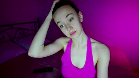 Snapshot of sexycocobutt chatting on 02/14/25, 06:34 Sophia online show from 02/14/25, 06:34