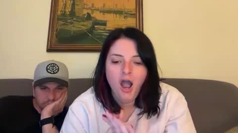 sexycouple41110 online show from 04/23/26, 02:35