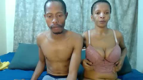 sexycouplexx01 online show from 05/09/26, 06:24
