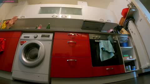 XDA   online show from 09/11/25, 11:43