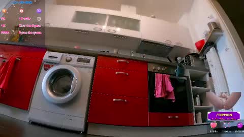 Snapshot of sexydea chatting on 06/17/26, 11:34 XDA online show from 06/17/26, 11:34