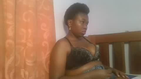 Snapshot of sexyebonita chatting on 05/12/26, 07:00 Nita online show from 05/12/26, 07:00