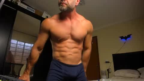 chris online show from 11/25/25, 04:18