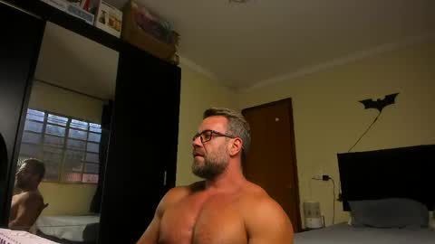 chris online show from 04/28/26, 06:35