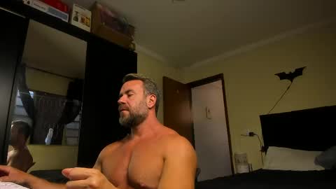 chris online show from 05/08/26, 07:52