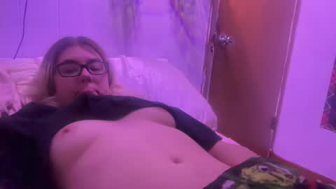 sexyflower21555 online show from 12/10/24, 12:39