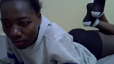 sexyghurl12 online show from 10/04/25, 06:22