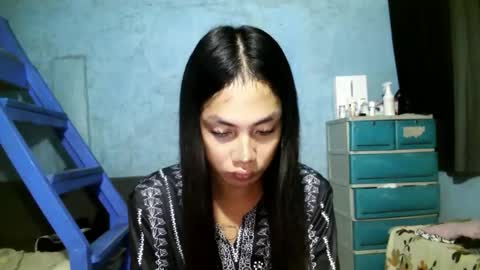 Snapshot of sexygirlx_cherry chatting on 10/17/25, 11:40 Callmenathalie online show from 10/17/25, 11:40