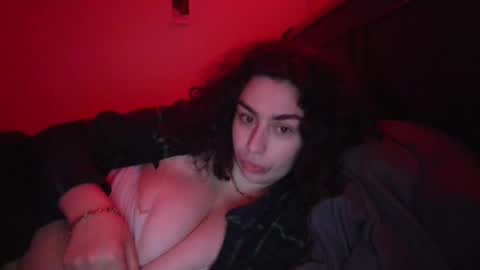 Snapshot of sexygoddesslizaaa chatting on 02/04/25, 10:32 ETERNAL GODDESS WOMAN online show from 02/04/25, 10:32
