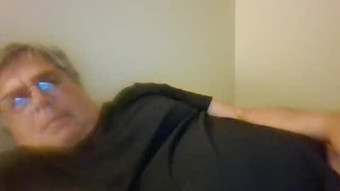 chris online show from 06/04/26, 01:22