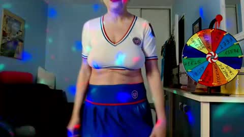 Jenny online show from 09/10/25, 07:58