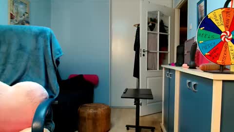 Jenny online show from 12/03/25, 10:19