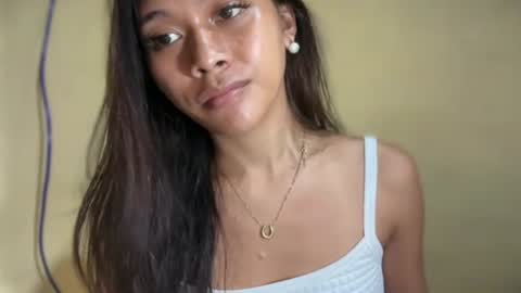 Snapshot of sexykarina_ chatting on 05/19/26, 01:56 Karina3 online show from 05/19/26, 01:56