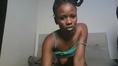 Snapshot of sexykiki18 chatting on 01/13/26, 03:39 sexykiki18 online show from 01/13/26, 03:39
