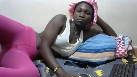 Snapshot of sexykiteey chatting on 03/09/25, 12:10 sexykiteey online show from 03/09/25, 12:10