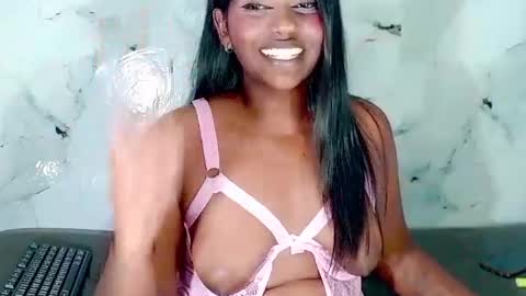 Snapshot of sexykitten147 chatting on 06/22/26, 03:25 SexyKitten147 online show from 06/22/26, 03:25