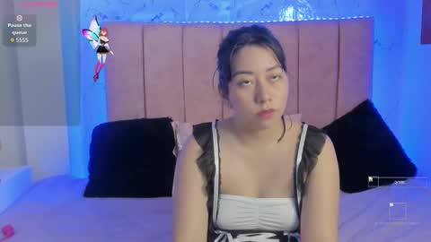 Snapshot of sexylaurita4u chatting on 11/12/25, 02:50 laura online show from 11/12/25, 02:50