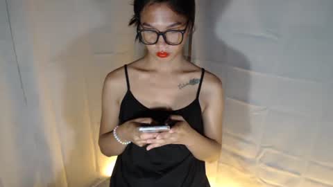 Laylia3 online show from 10/21/25, 04:57