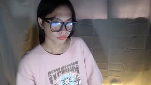 Laylia3 online show from 10/24/25, 05:04