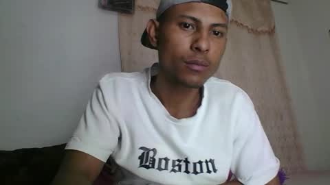 Snapshot of sexyleon69 chatting on 02/07/26, 06:00 Sexy leon online show from 02/07/26, 06:00