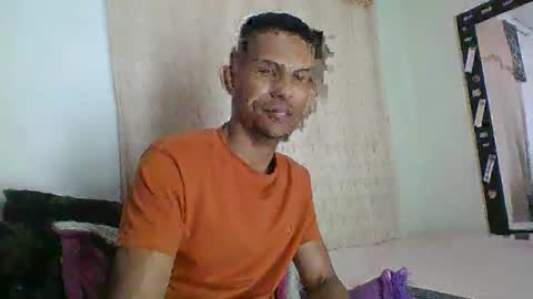 Snapshot of sexyleon69 chatting on 02/08/26, 06:39 Sexy leon online show from 02/08/26, 06:39