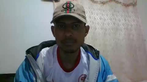 Snapshot of sexyleon69 chatting on 02/18/26, 04:14 Sexy leon online show from 02/18/26, 04:14