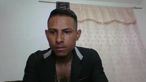 Snapshot of sexyleon69 chatting on 03/18/26, 02:26 Sexy leon online show from 03/18/26, 02:26