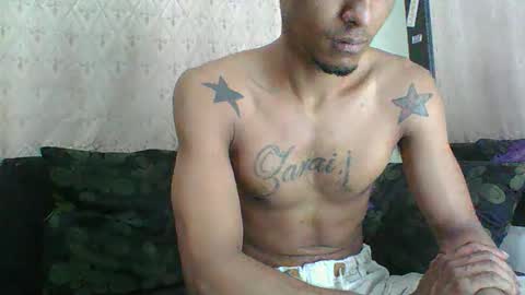 Snapshot of sexyleon69 chatting on 04/29/26, 06:03 Sexy leon online show from 04/29/26, 06:03
