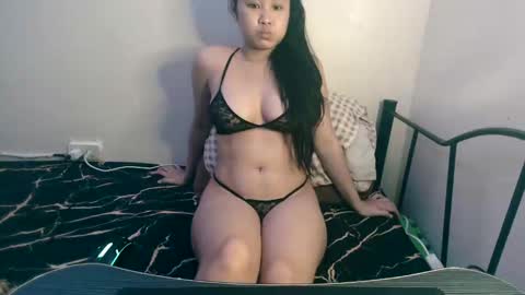 Lily online show from 01/01/25, 10:56