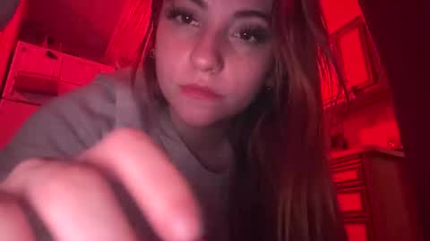 Snapshot of sexylynn010 chatting on 10/30/25, 10:21 sexylynn010 online show from 10/30/25, 10:21