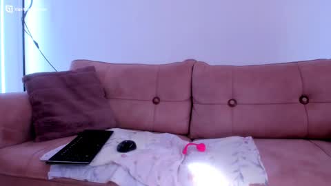 Snapshot of sexymaja77 chatting on 03/09/25, 08:51 David online show from 03/09/25, 08:51