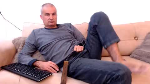 Snapshot of sexymaja77 chatting on 10/29/25, 04:37 David online show from 10/29/25, 04:37