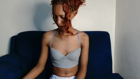 Snapshot of sexymaxxine chatting on 01/18/26, 08:12 sexymaxxine online show from 01/18/26, 08:12