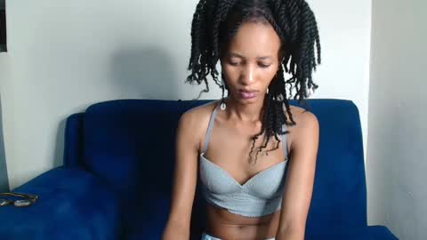 Snapshot of sexymaxxine chatting on 03/04/26, 10:27 sexymaxxine online show from 03/04/26, 10:27