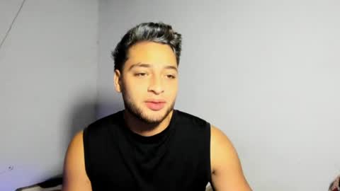 sexymen698 online show from 06/11/26, 10:02