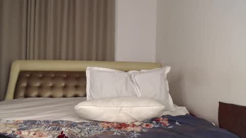 Melina online show from 01/06/25, 10:47