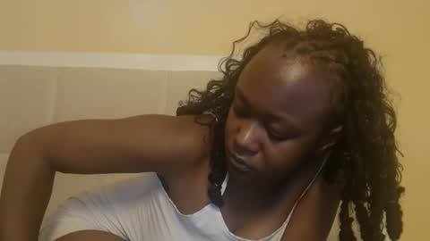 Snapshot of sexymia56 chatting on 09/16/25, 06:36 Miss mia online show from 09/16/25, 06:36