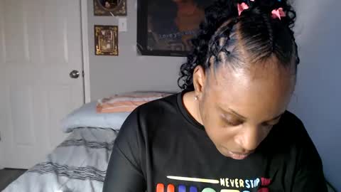 SexyMona online show from 10/06/25, 05:49