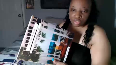 SexyMona online show from 10/15/25, 05:07