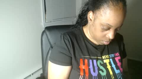 SexyMona online show from 12/17/25, 10:05